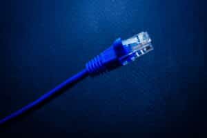 Superfast internet for expats in Hungary. Is 2000 Mbps worth it? We explain what you really need — and why fiber is the smart choice.